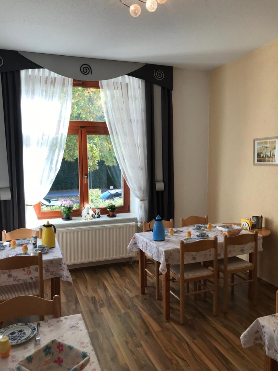 Hotel Pension Holzhausen Quedlinburg Esterno foto